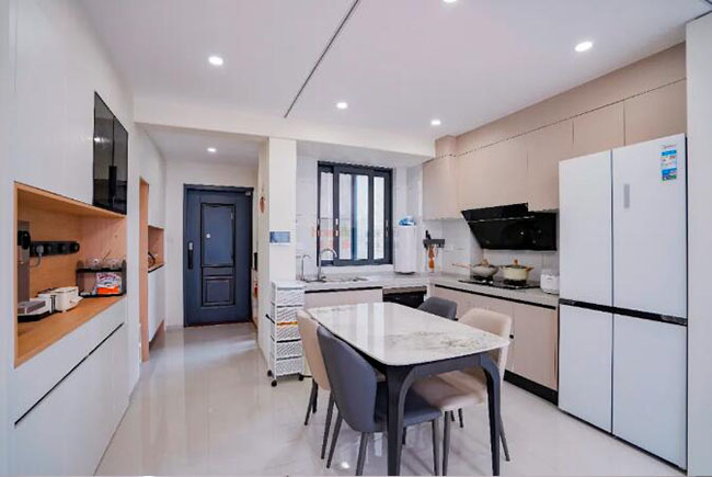 99㎡三居簡(jiǎn)約風(fēng)，結(jié)合型空間布局，將起居利用率拉滿